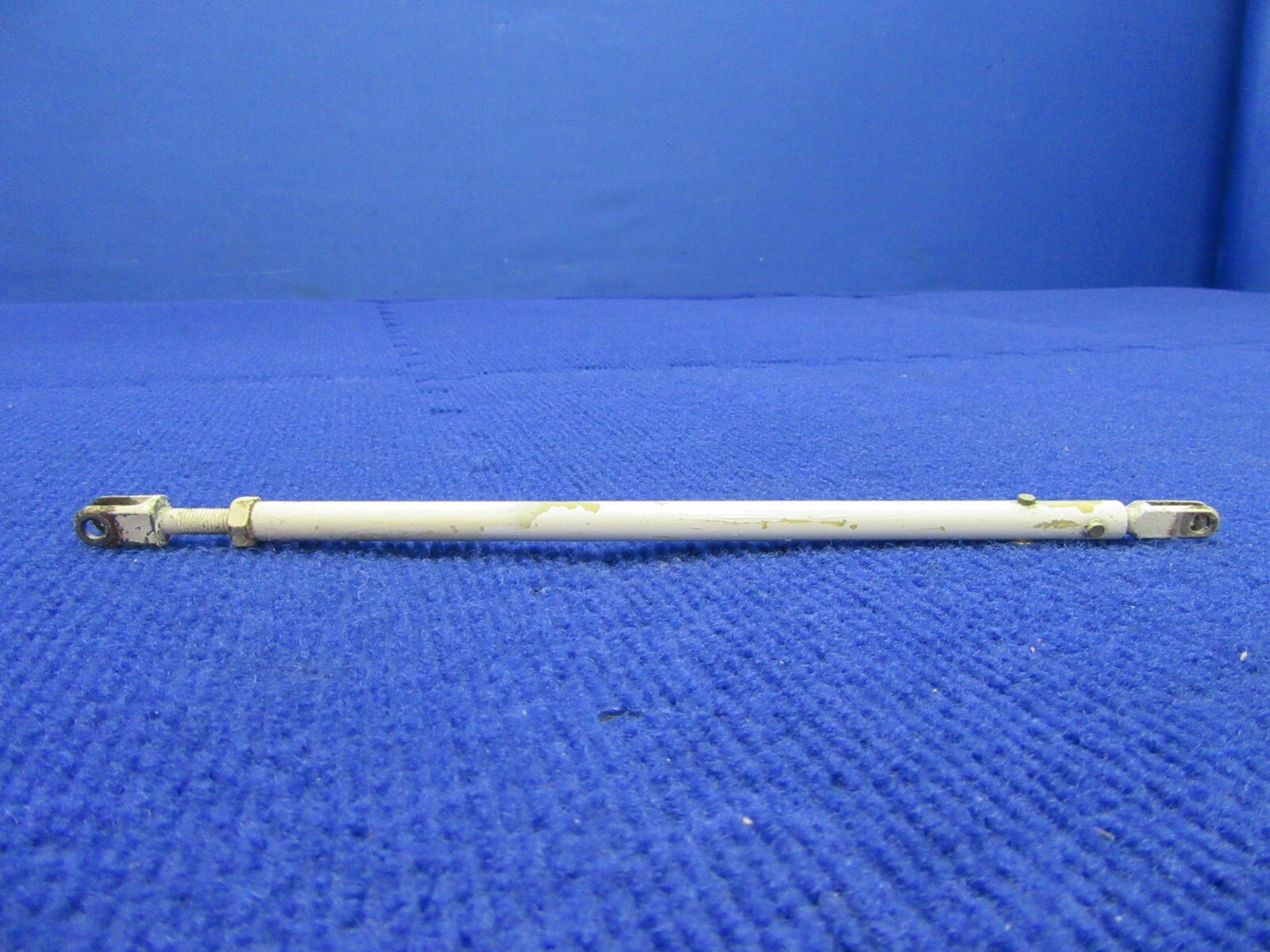 Beech Baron 95-B55 Actuator to Elevator Trim Tab Rod 96-520012-13 (1121-526