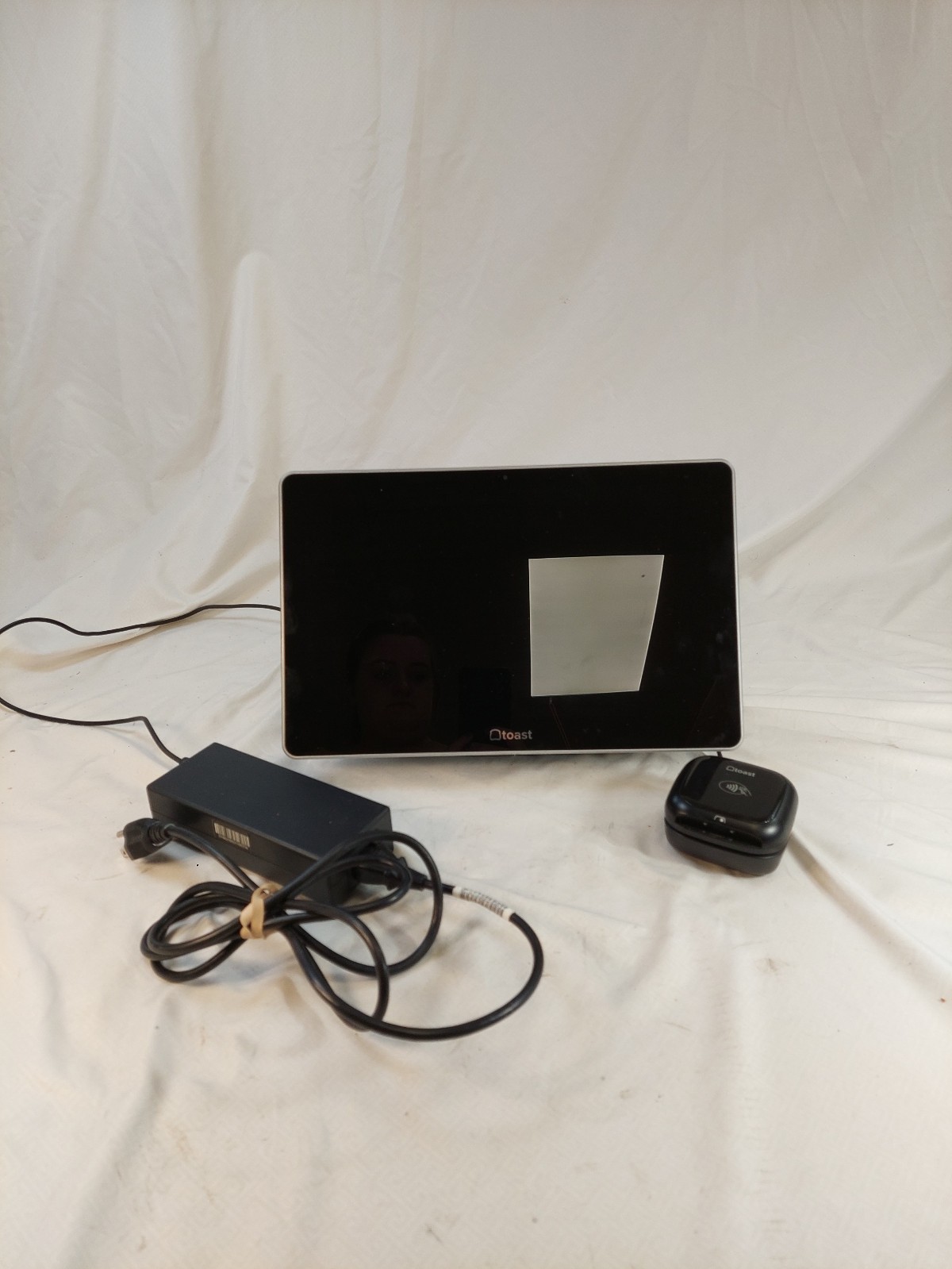 Toast Flex TT203 POS Point of Sale System Touch Screen With Card Reader And Cord