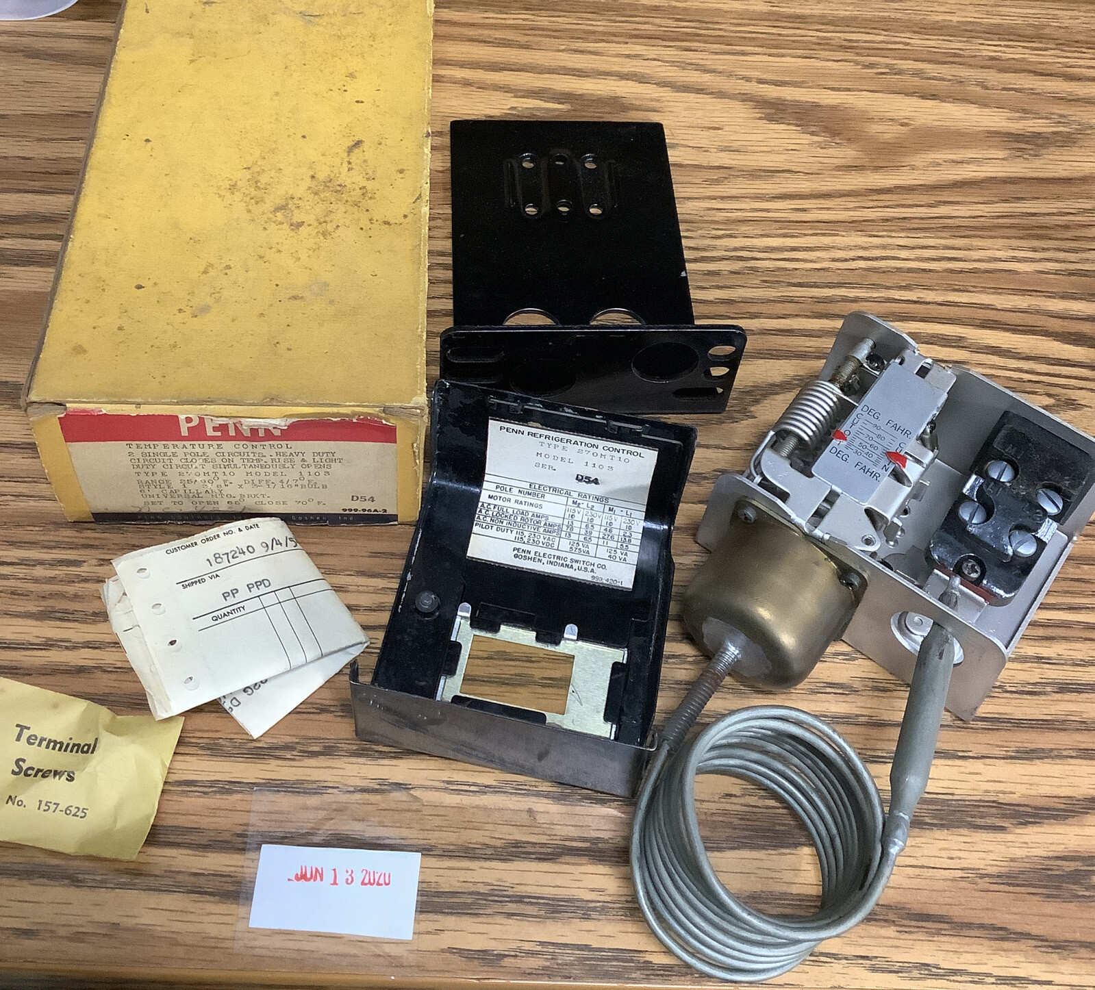 Penn Temperature Controller 270MT10 115/230 NEW