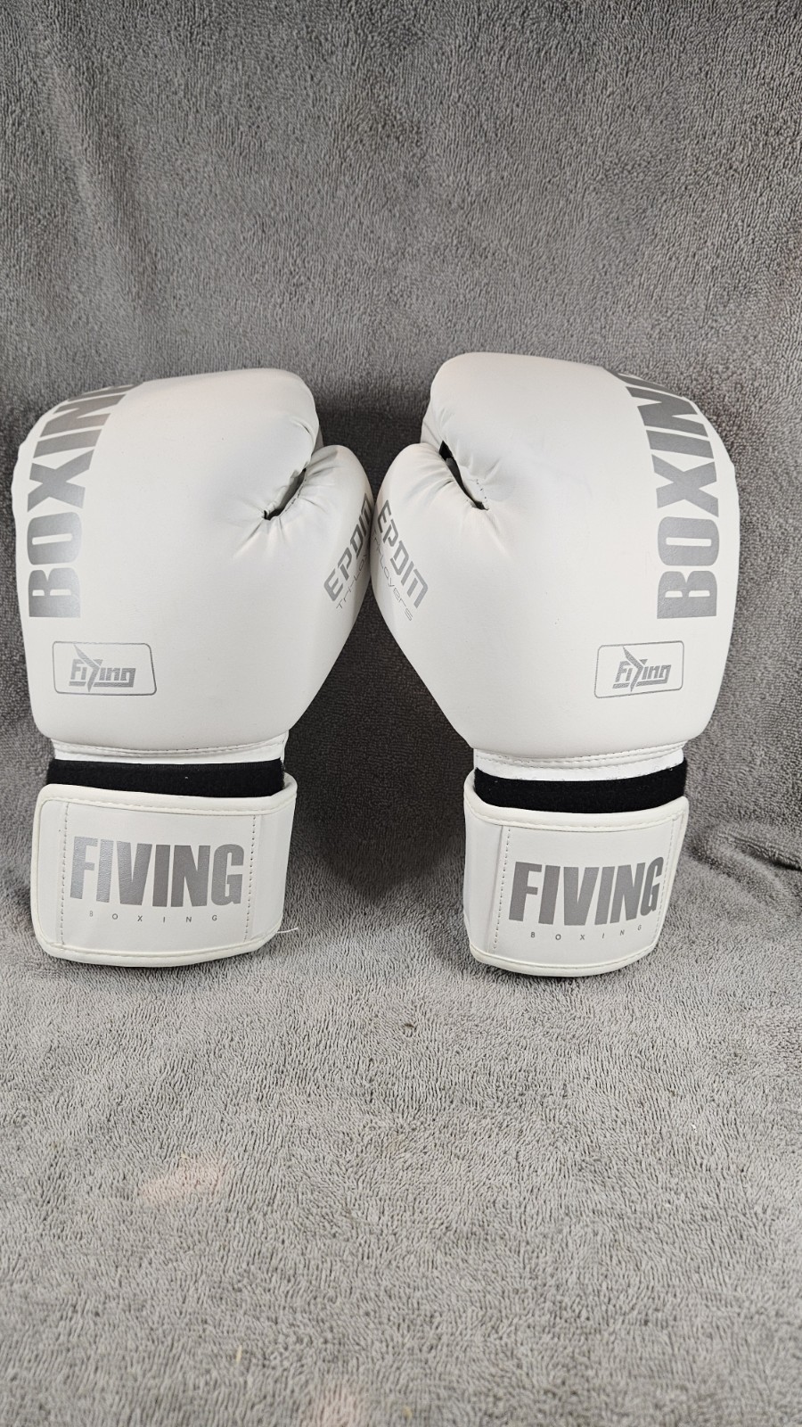 FIVING EPDM Boxing/Muy Thai/Training Gloves, 10 oz, Unisex Adult, White/Silver