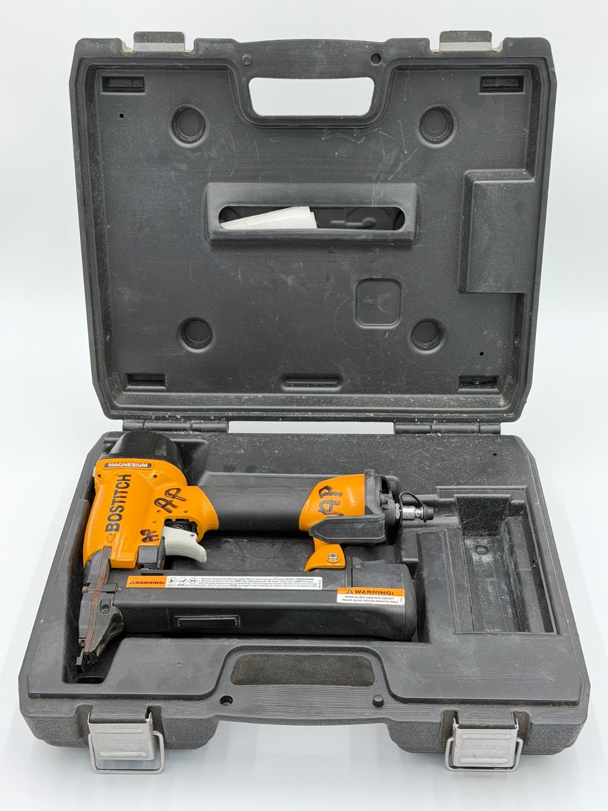 BOSTITCH FINISHING NAILER PNEUMATIC NAIL GUN