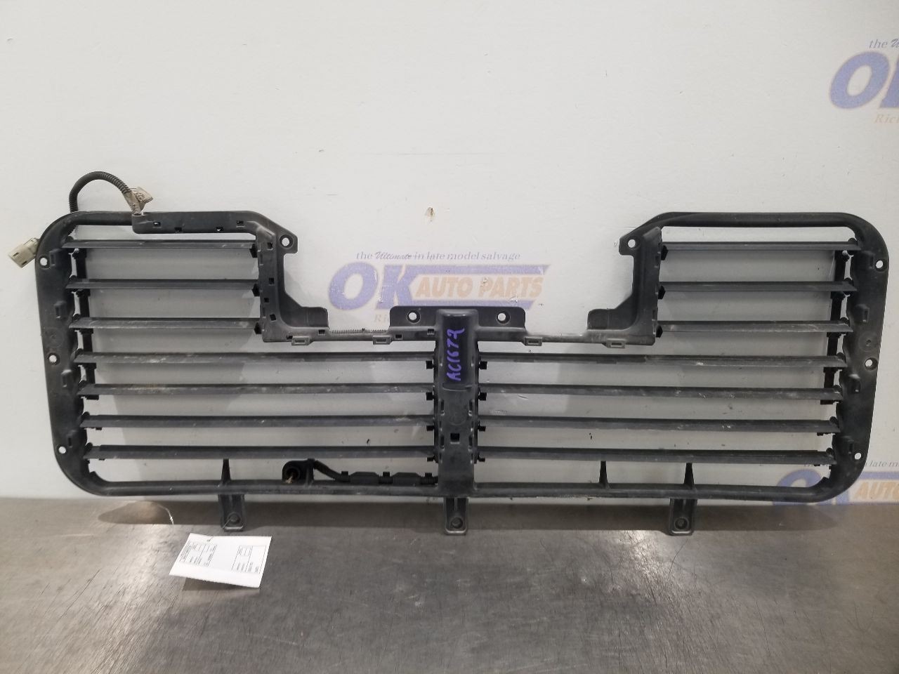 17 CHEVY SILVERADO 1500 4.3L AIR SHUTTER