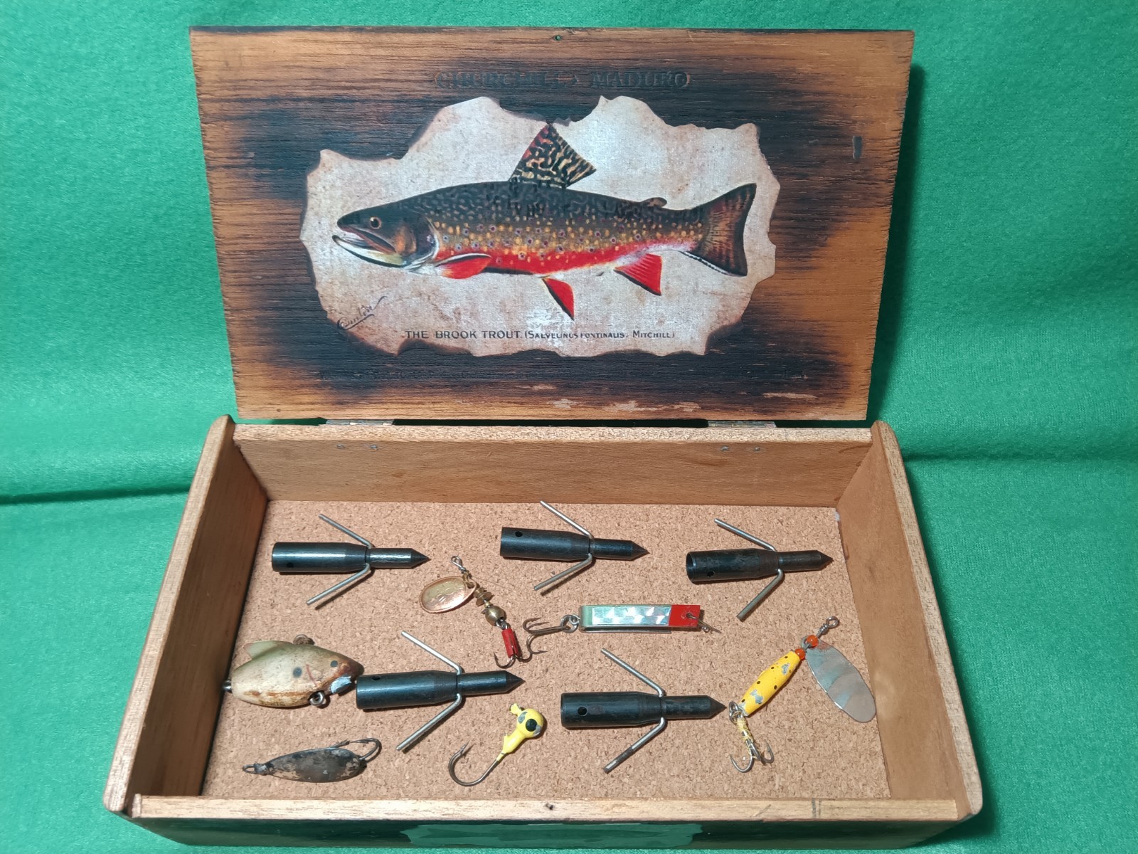 5 Vintage ARCHERY ARROW  3 PC Fish POINTS and Fish Lures Heddon Mepps