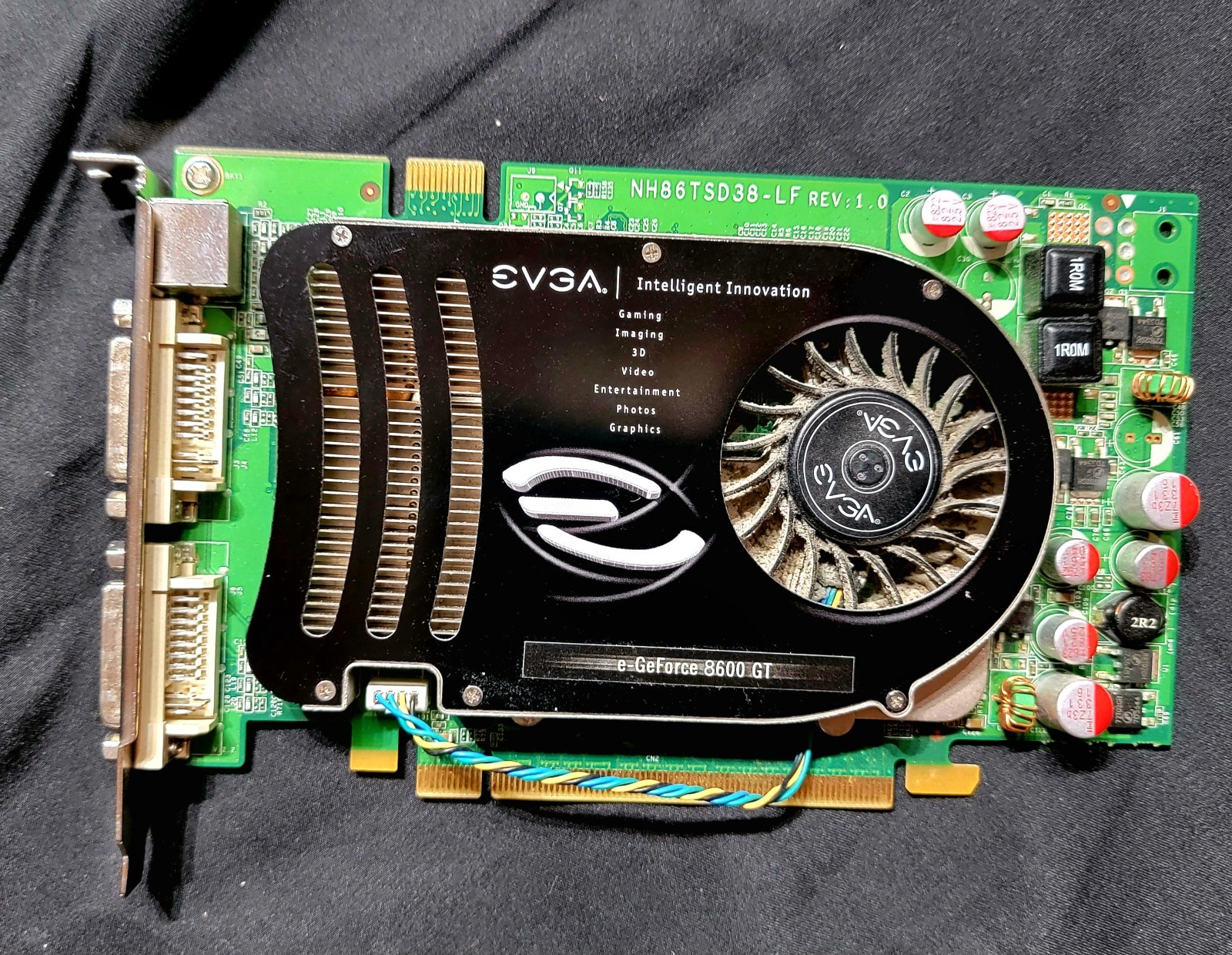 EVGA NVIDIA GEFORCE 8600 GTS 512MB DDR3 S-VID dvi see photos  1 owner me.
