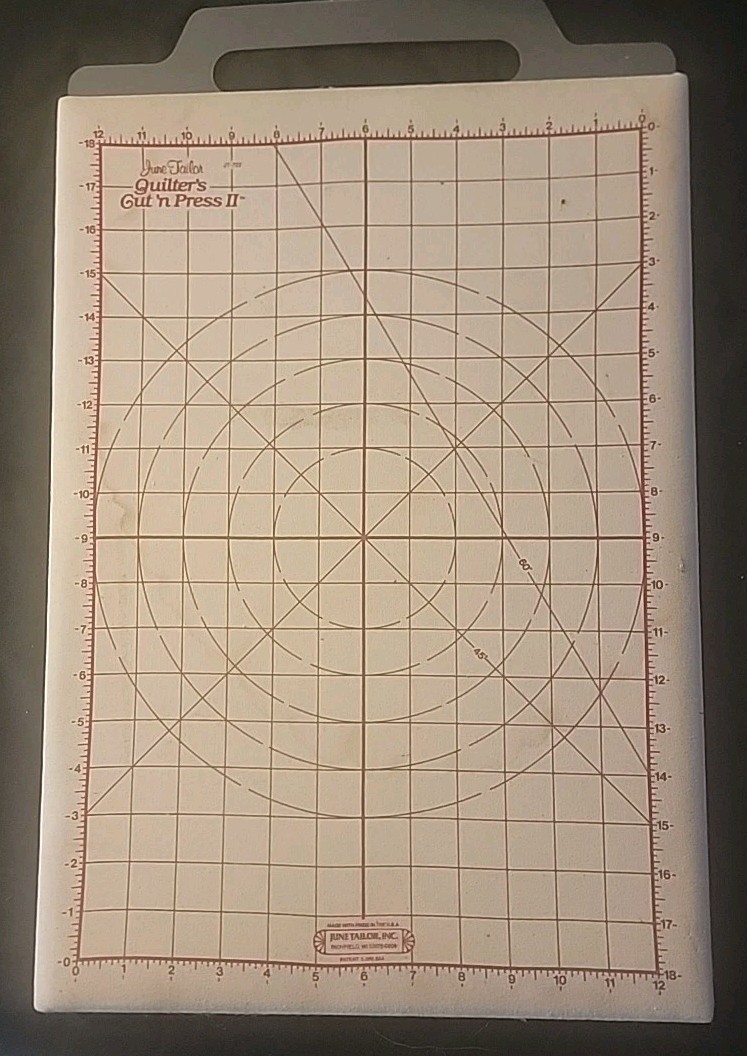 18 X 12 Quilters Cut N Press II ~ June Tailor 2-Sided Cut Mat & Pressing Surface