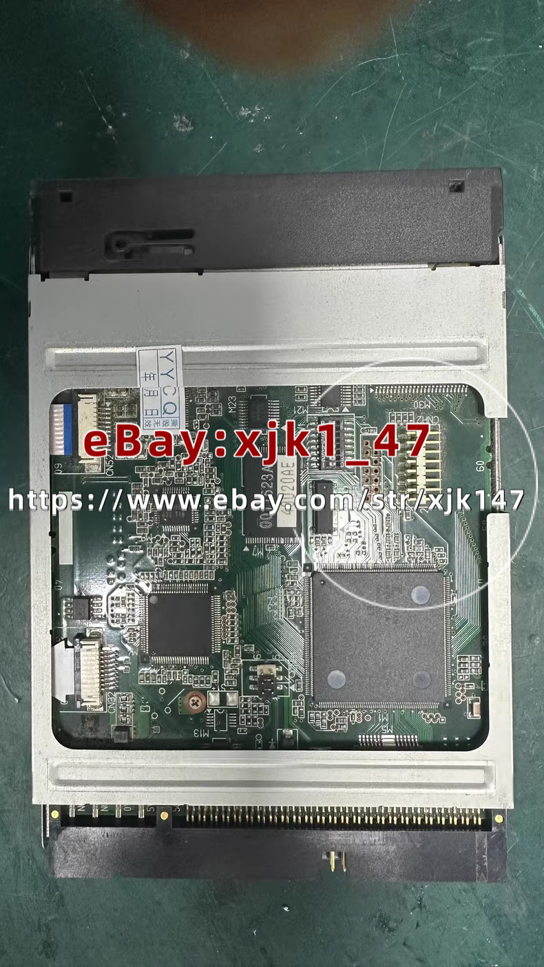 Fujitsu MCM3130SS 1.3GB 20MB 3.5-Inch Internal Magneto Optical SCSI Drive /xjk