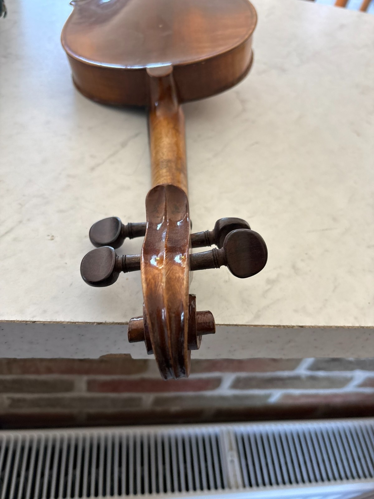 Stradivarius Mirecourt 4/4 violin mid 20th century made in France