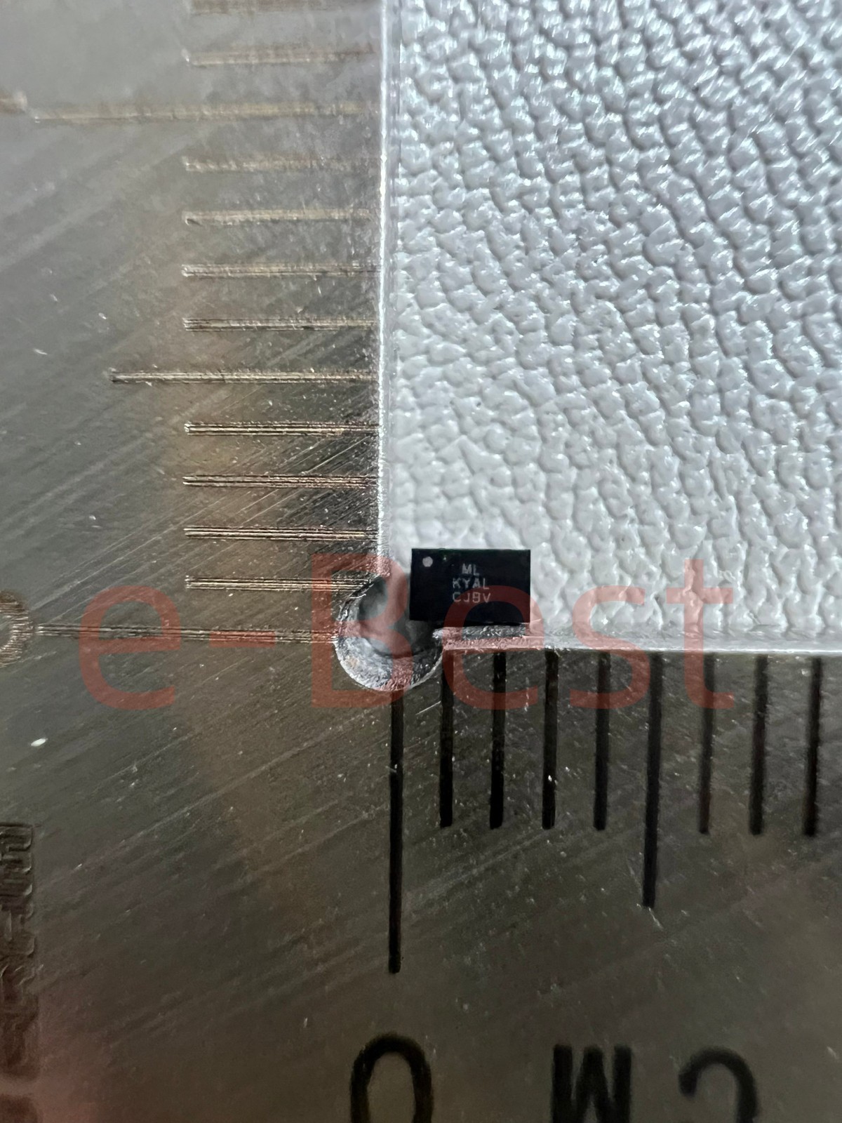 2pcs New KTS1677EVH ML KTS1677EVH-TR WLCSP15 IC Chip
