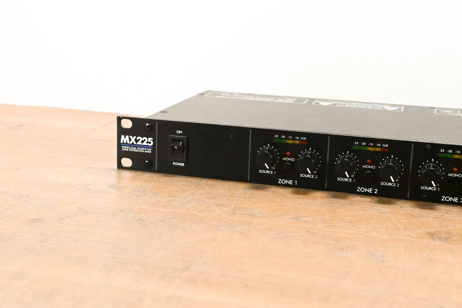 ART MX225 Five-Zone Distribution Mixer CG01154