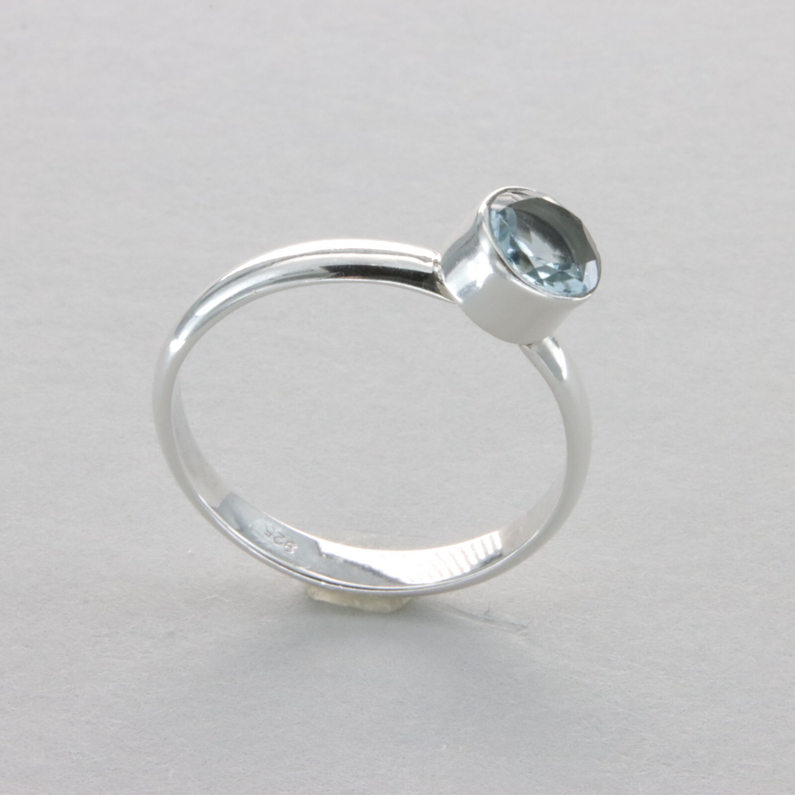 Round BLUE TOPAZ Ring Multiple Sizes 925 STERLING SILVER Natural Gemstone #21e