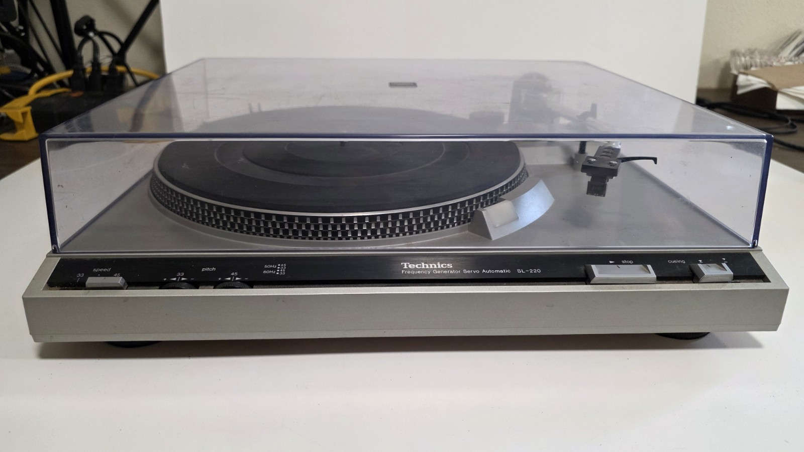 Technics SL-220 Frequency Generator Servo Automatic Turntable