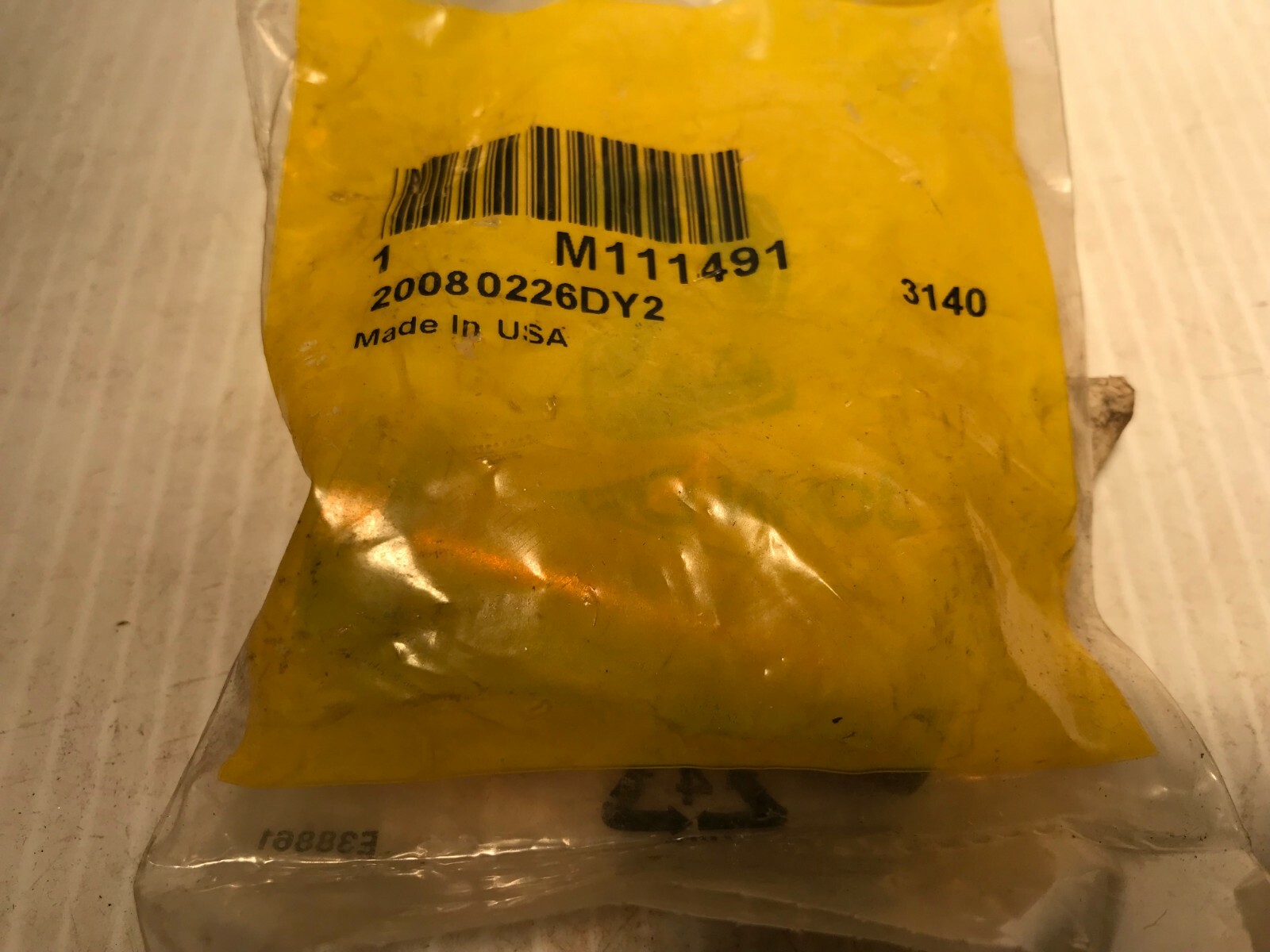 M111491  GENUINE John Deere Original Equipment  BUSHING