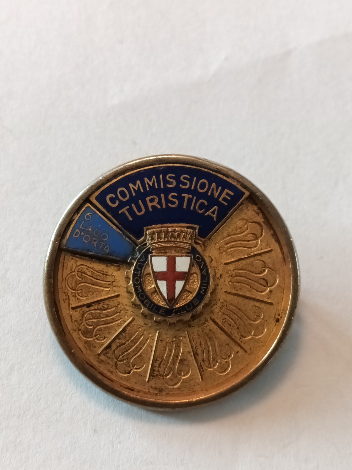 Kingdom? Club Di Milano ACI RACI Automobile Tourist Commission Badge Rare