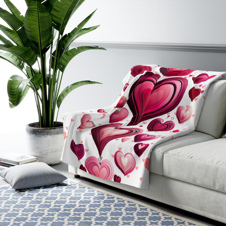 Cute Cluster Hearts Microfiber Blanket Playful Valentine Gift