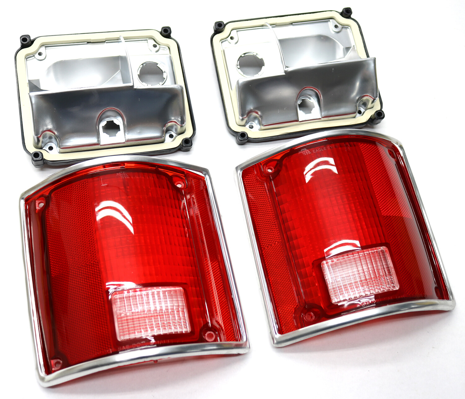 Taillight Lens & Housing Set w/Chrome Trim / FOR 73-87 Chevy Square Body Truck