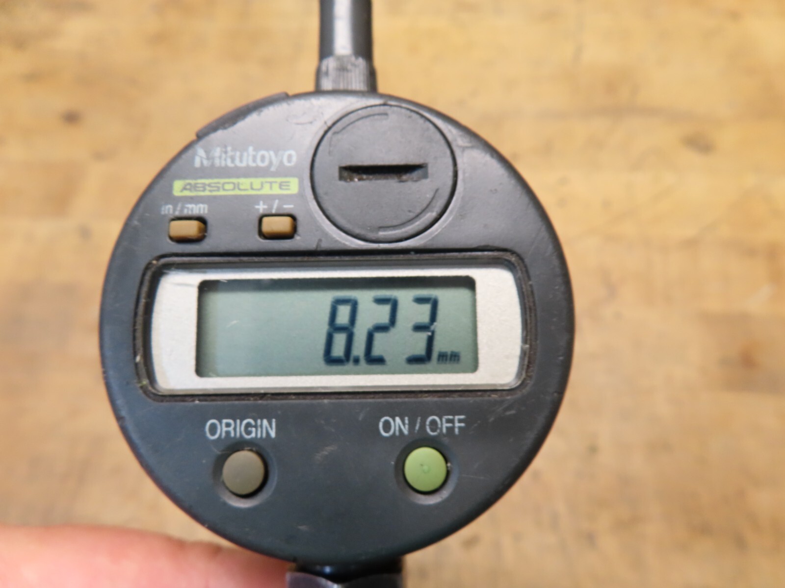 Mitutoyo 543-390B .01mm grad
