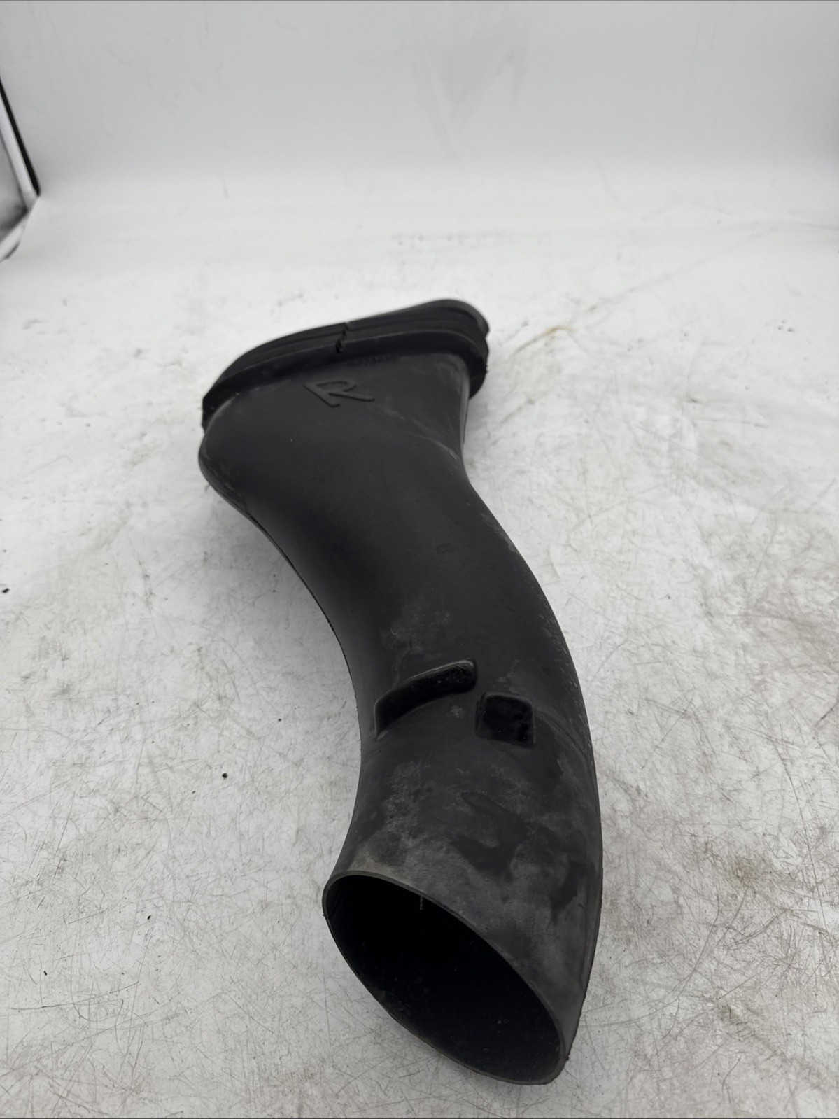 1997 - 2004 CORVETTE C5 USED OEM RH BRAKE DUCT COOLER 10295977