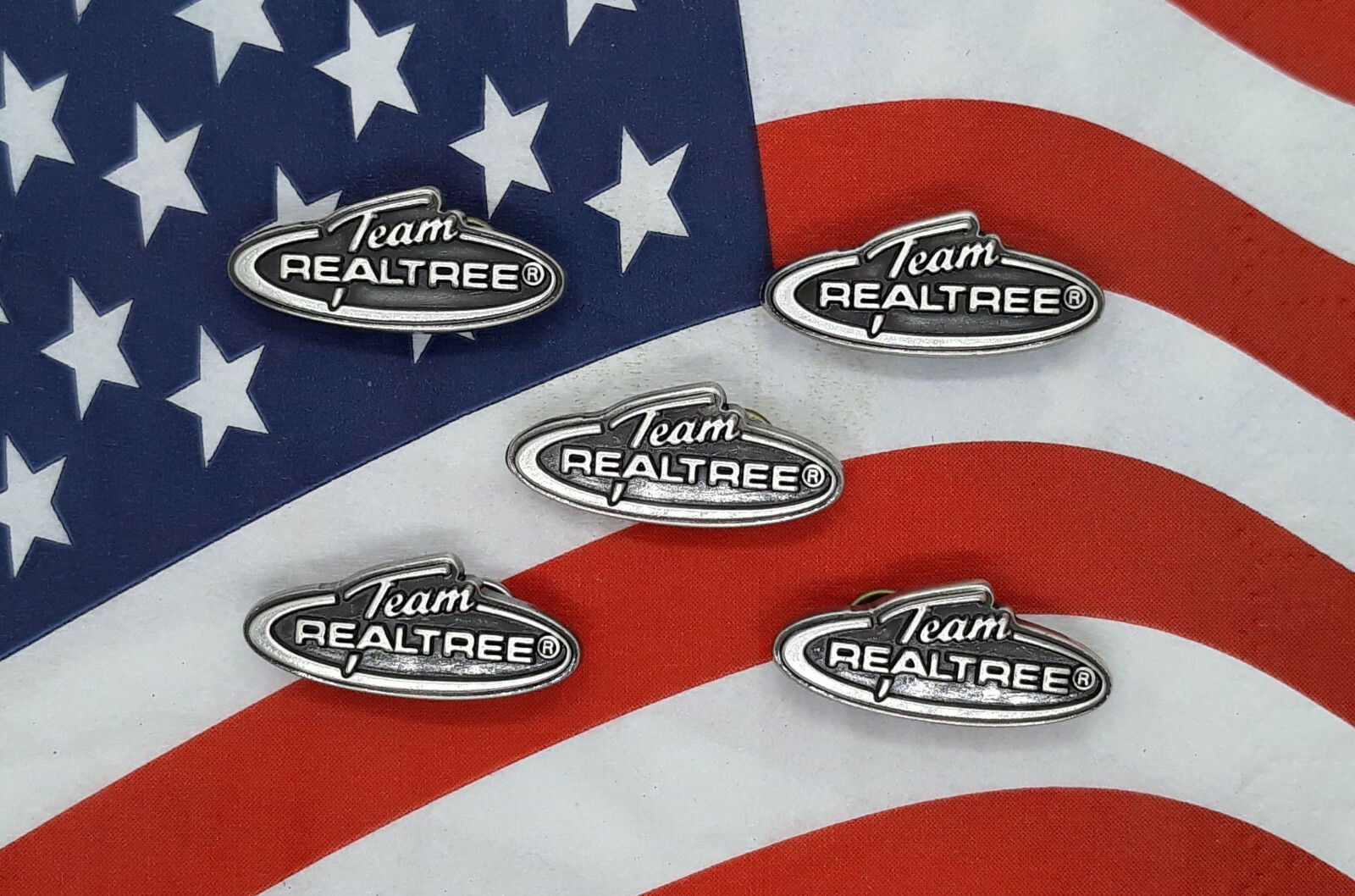 Team Realtree Logo Small Concho Conchos 1 3/16" Five Count