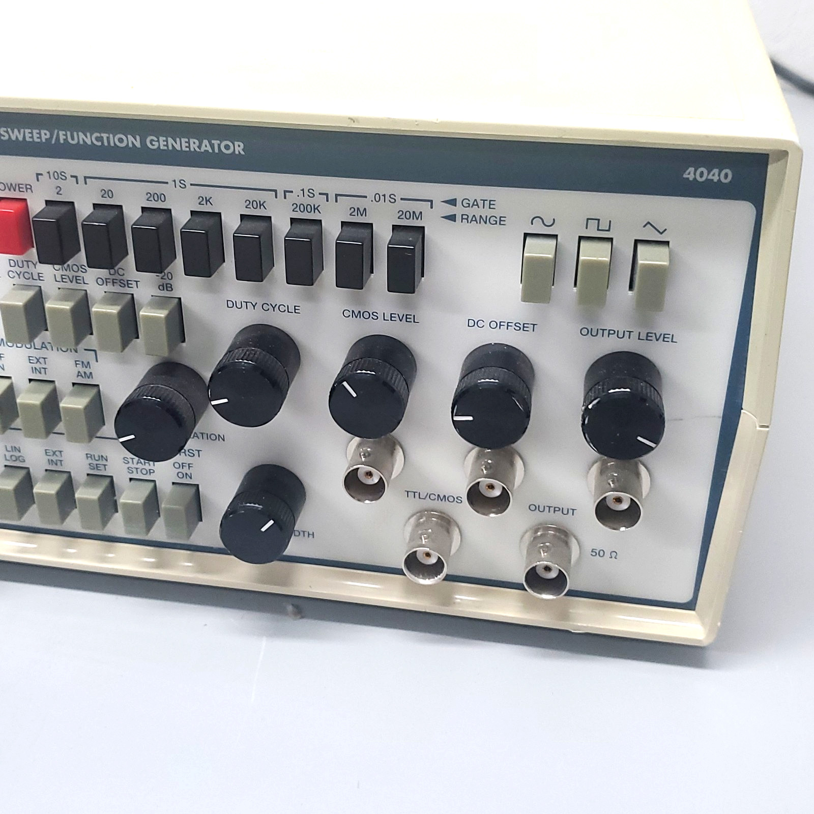 BK Precision 4040 20MHz Sweep Function Generator Frequency Counter 120V FM AM