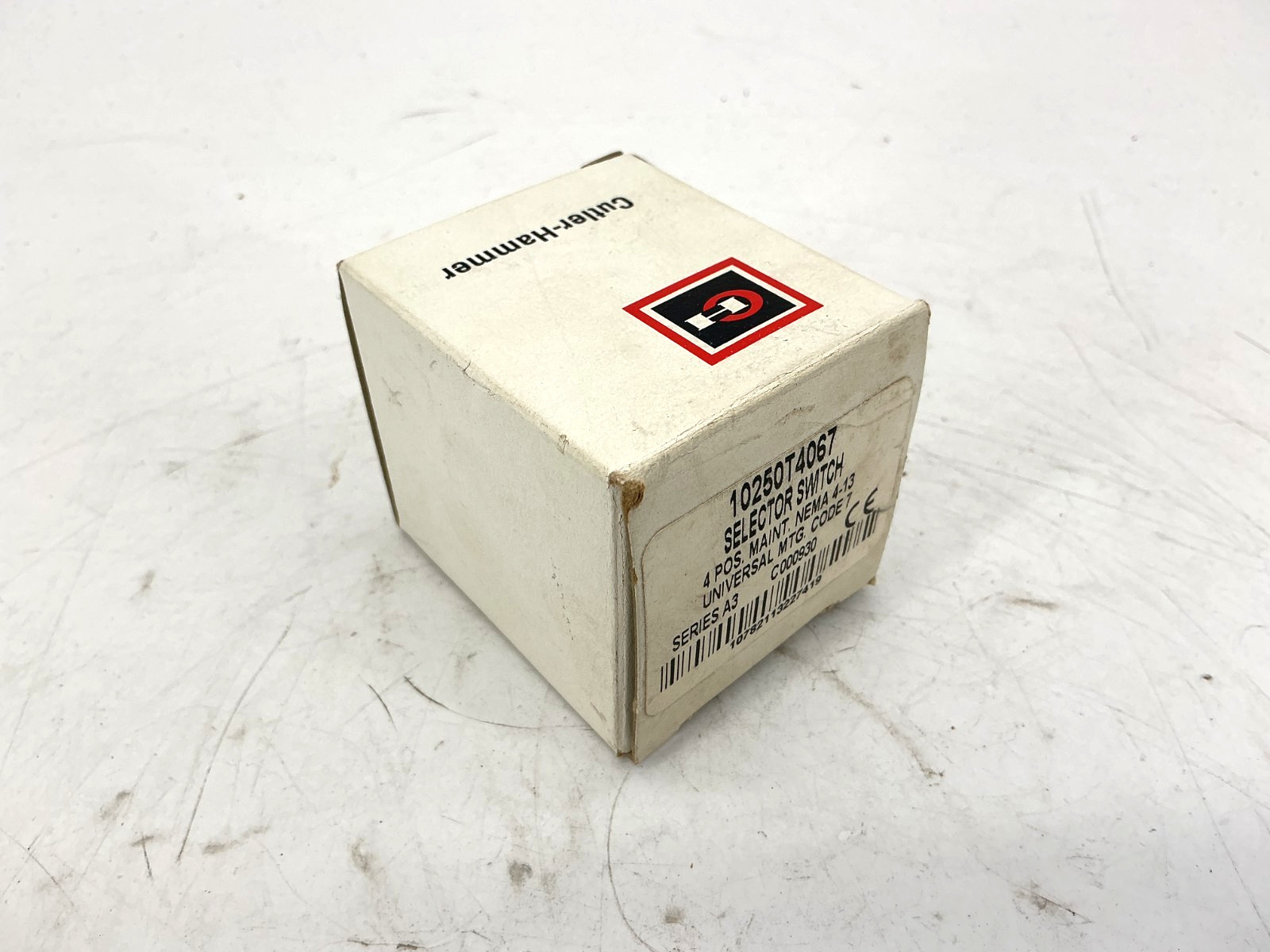 New Cutler-Hammer 10250T4067 Ser A3 Selector Switch 4Pos Maintained Uni MTG