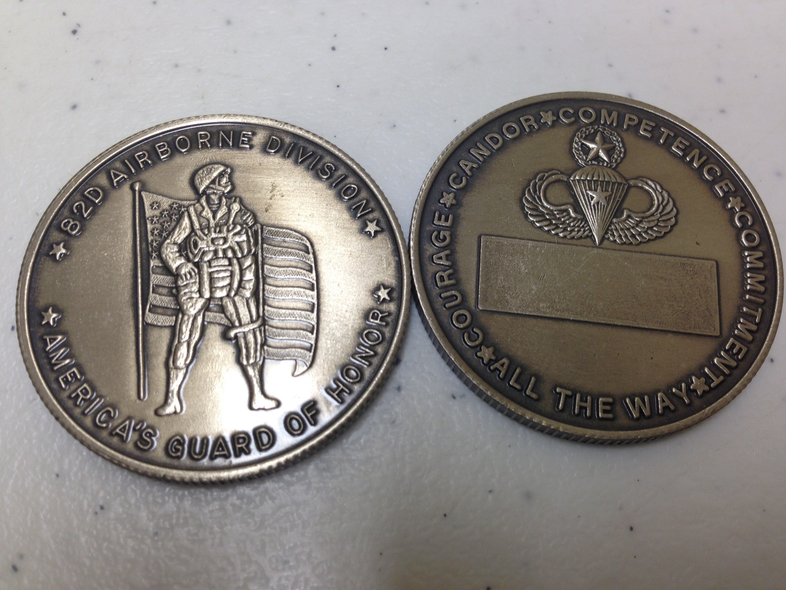82D AIRBORNE DIVISION AMERICA'S GUARD OF HONOR CHALLENGE COIN NEW