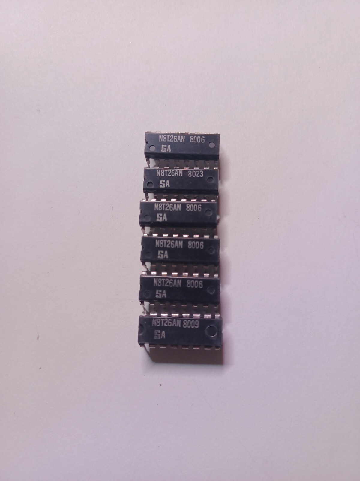 (6*count) SIGNETICS N8T26AN N8T26A N8T26 IC 16-PIN VINTAGE NEW/OLD STOCK
