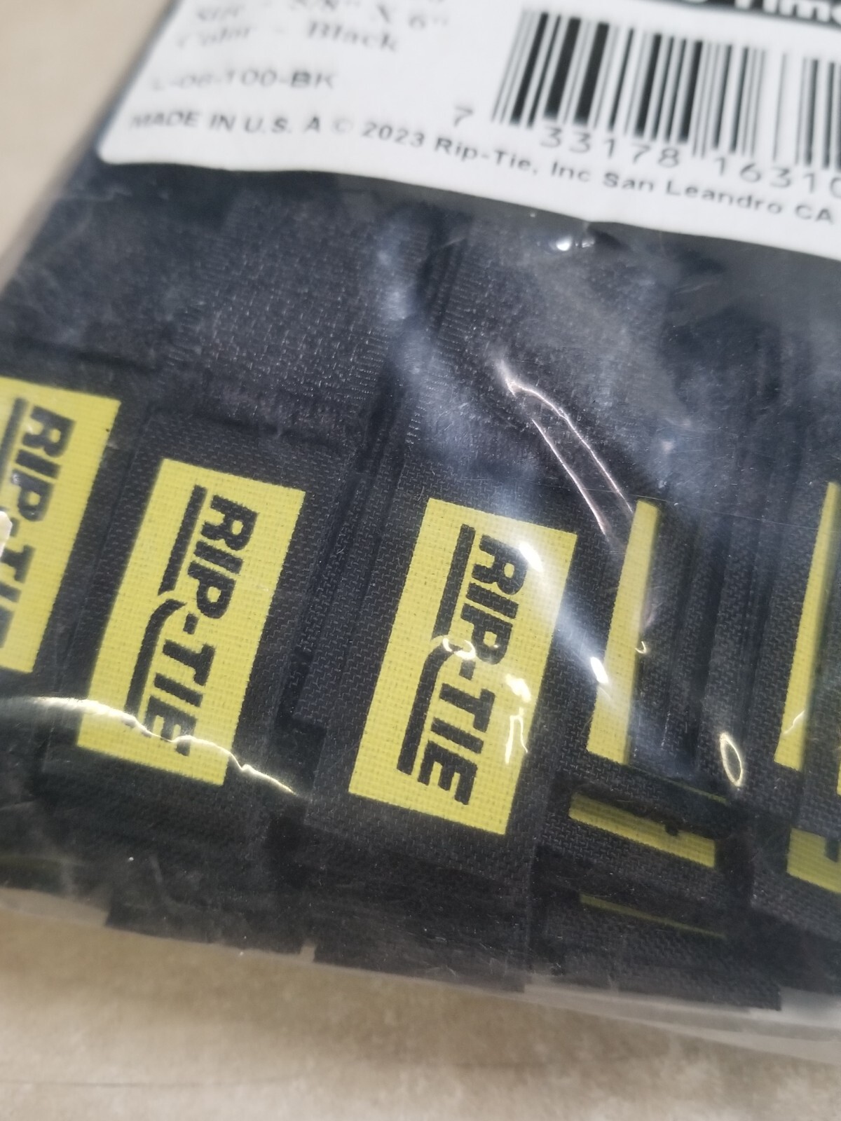 Rip-Tie Original 5/8" x 6" Original CableWrap Black (100 Pack)