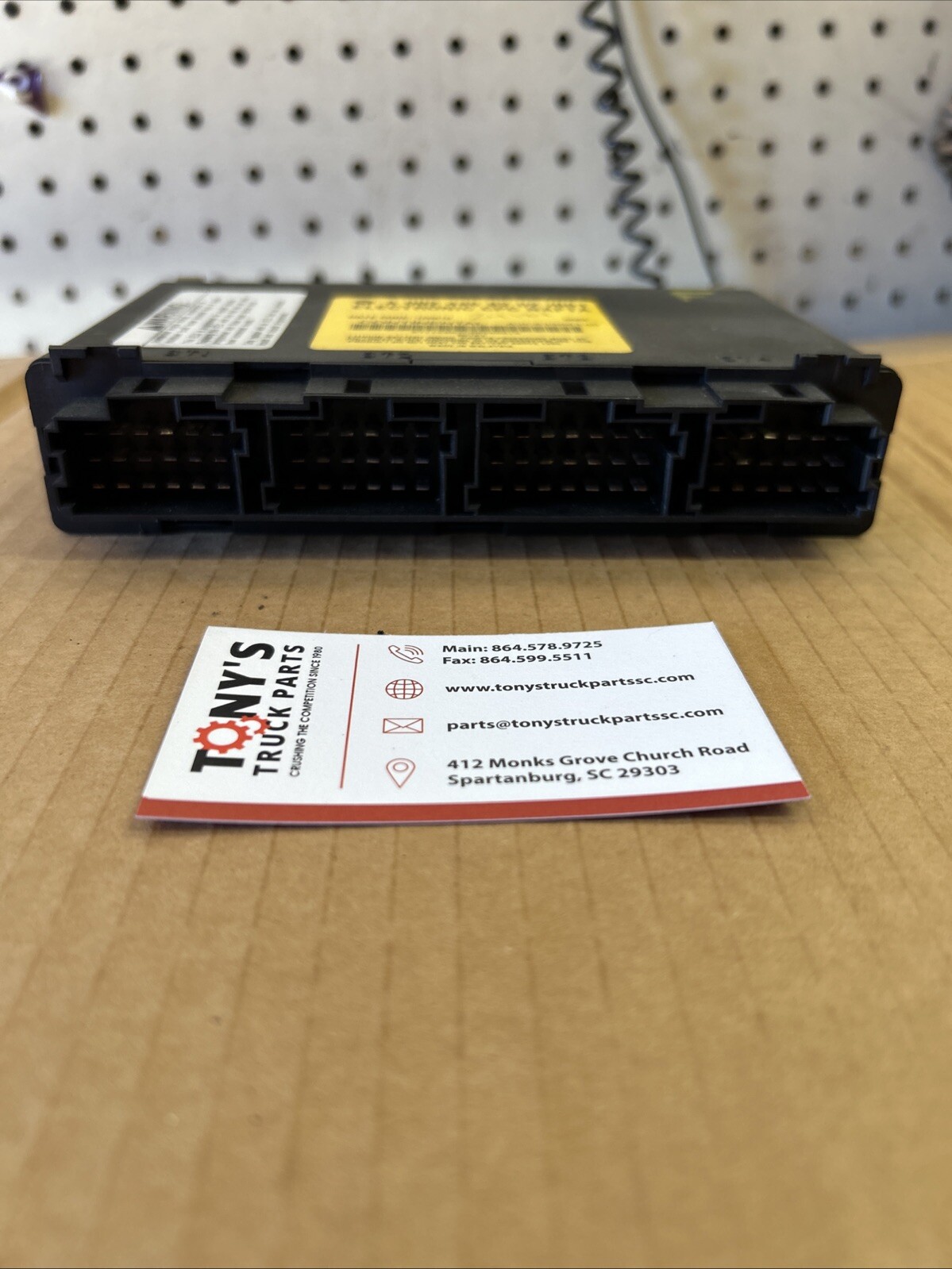 Freightliner Cascadia Body Control Module A0024468202/001
