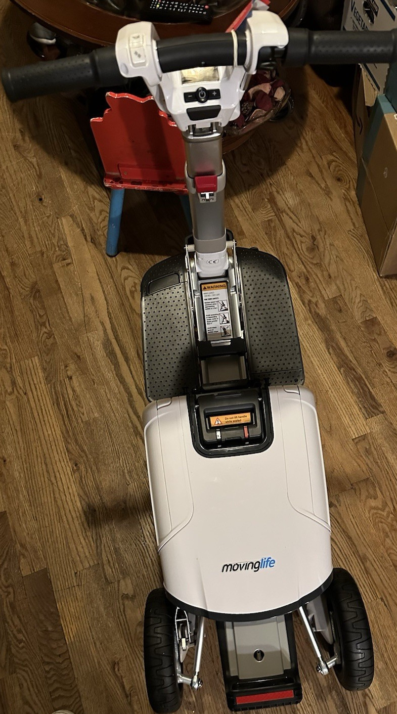 Movinglife Foldable Electric 4-Wheel Mobility Scooter White/Black