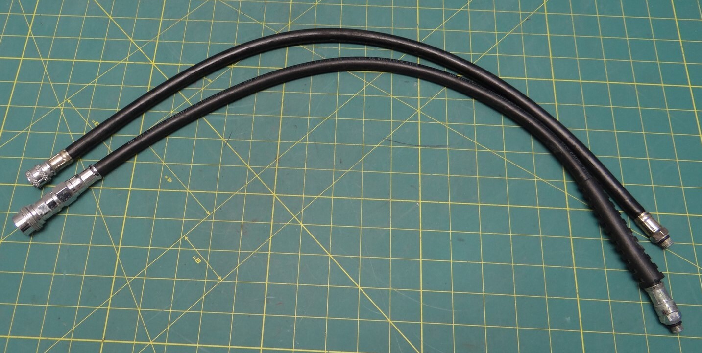 400 PSI W.P. Low Pressure Diving Hoses, 2' 3" Long Each, Lot of 2