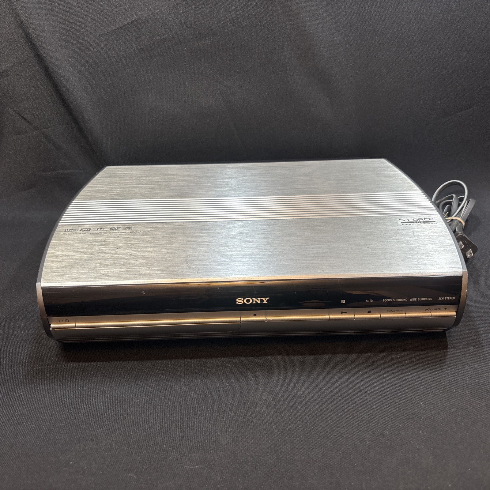 Sony HCD-X1 S-Force Pro Front Surround DVD Player DAV- X1 Console Only - Tested