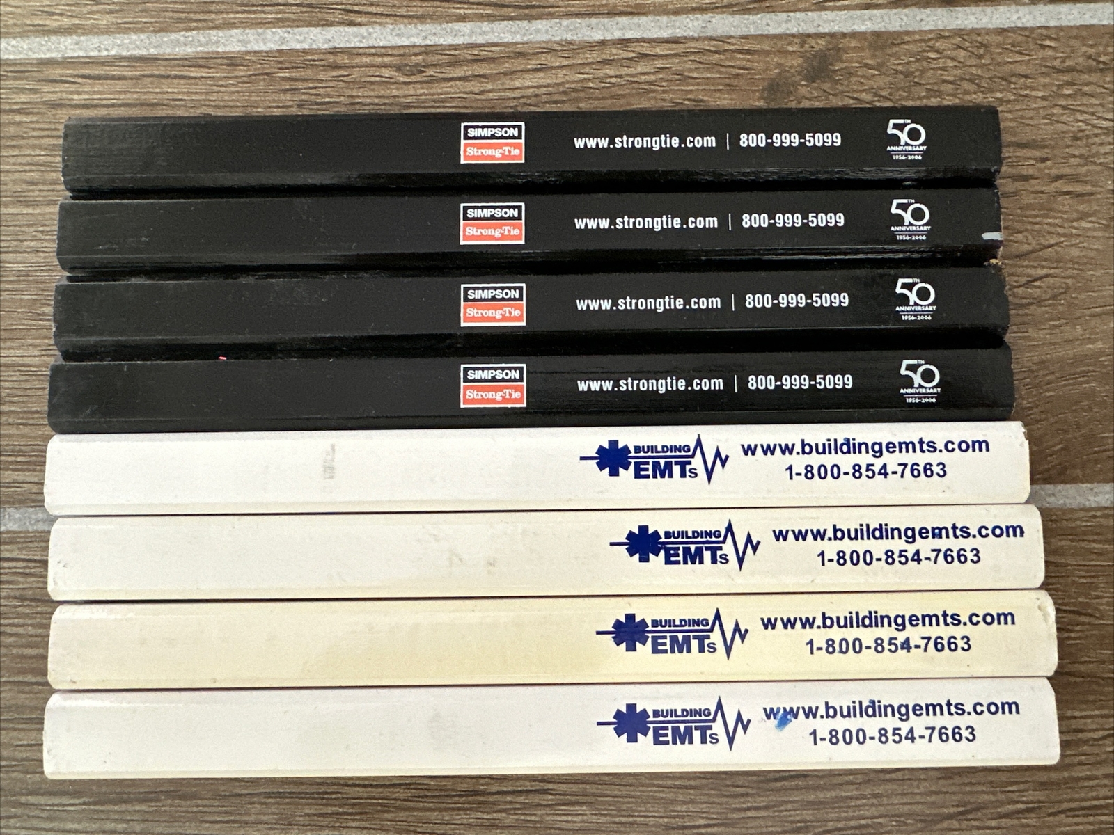 Lot Of 8 Woodcase Carpenter Pencils Vintage 1980’s  NEW