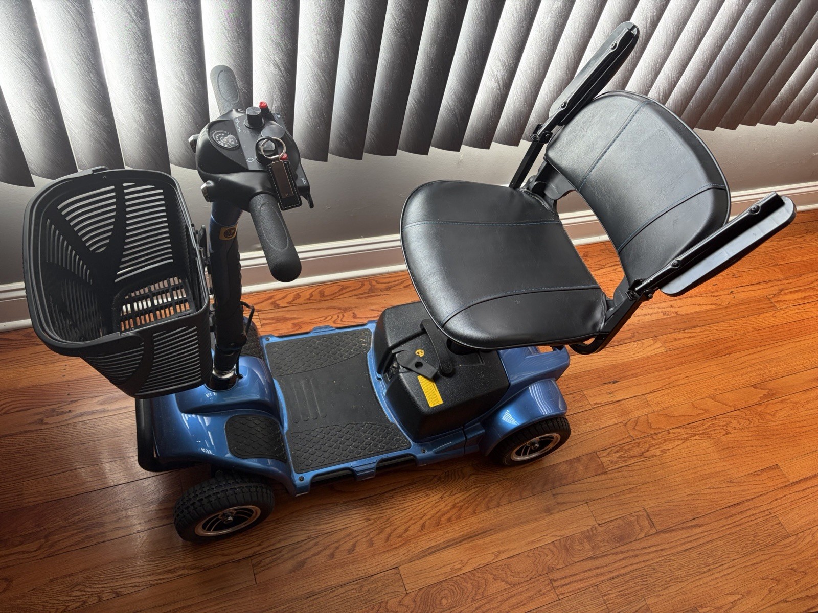Vive Mobility Scooter Basket 12" x 8.5"