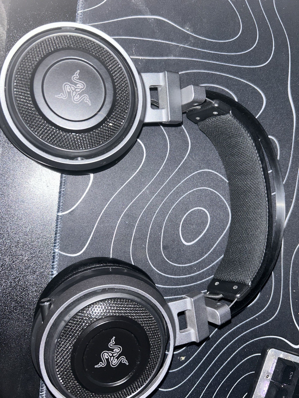 Razer Nari essential