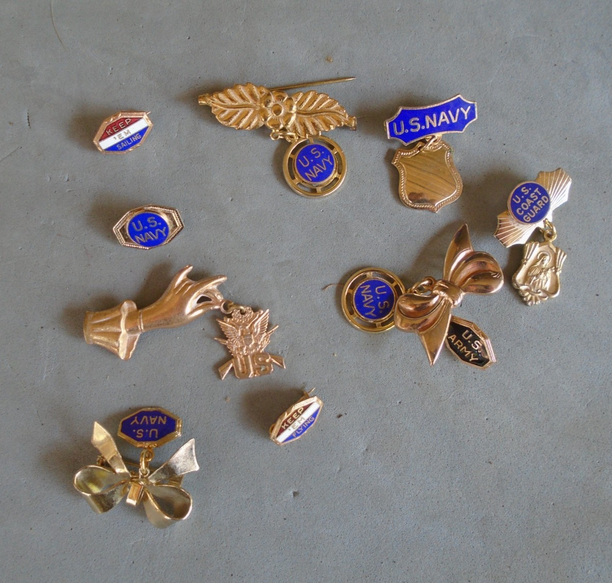 WWII sweetheart jewelry REPRODUCTIONS, lot 1