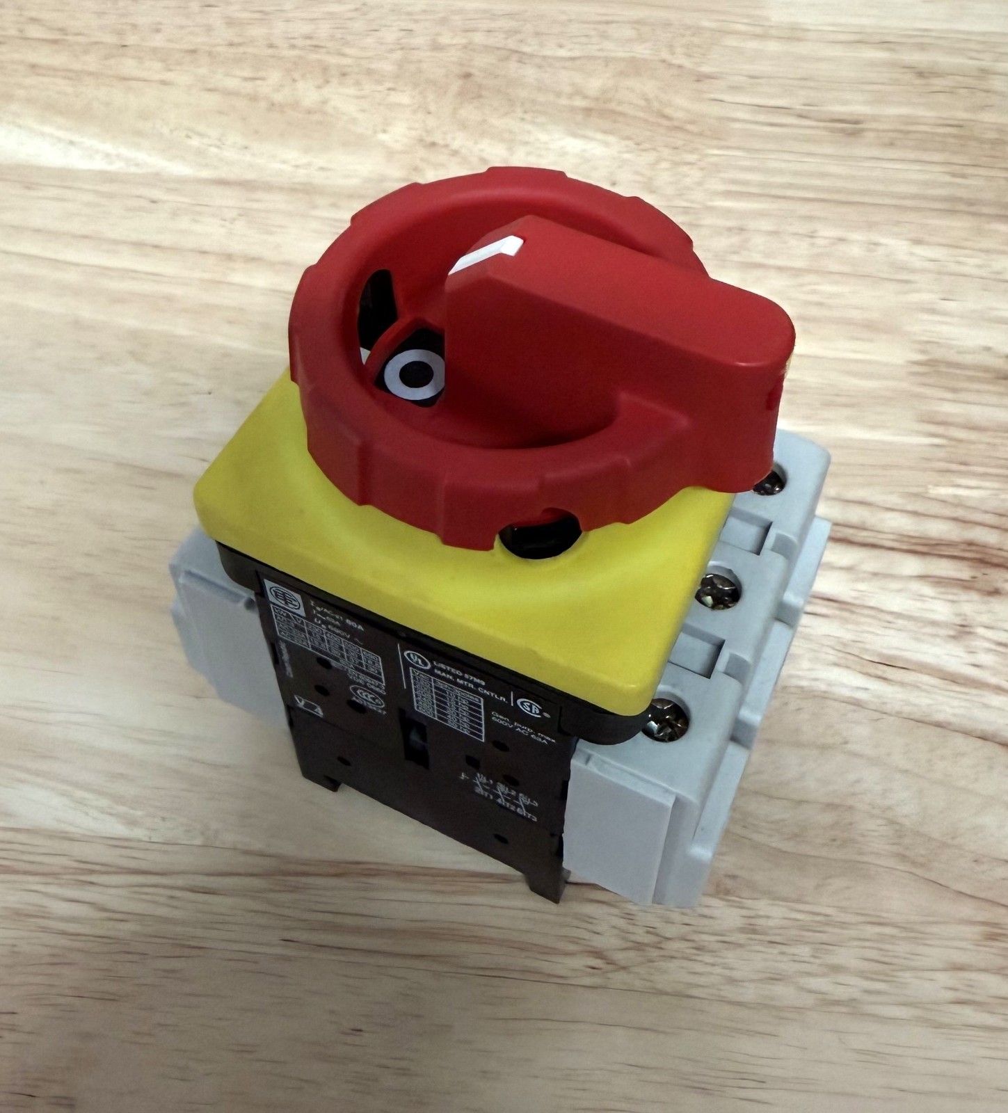 ELEKTRA TAILFINGEN ROTARY DISCONNECT SWITCH V-4 60947-3 80AMP