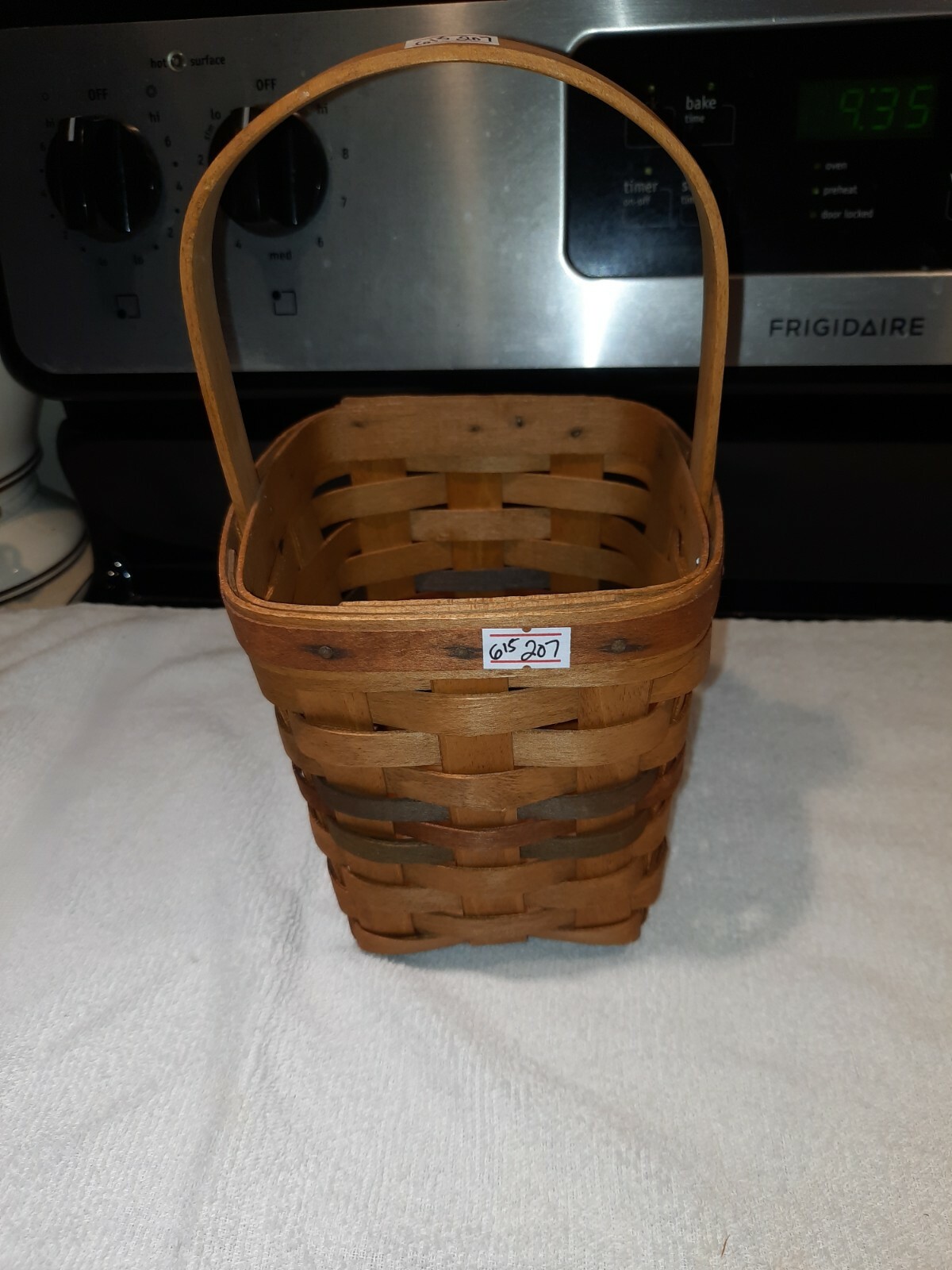 Longaberger Heartland Large Peg Basket 1992 basket only