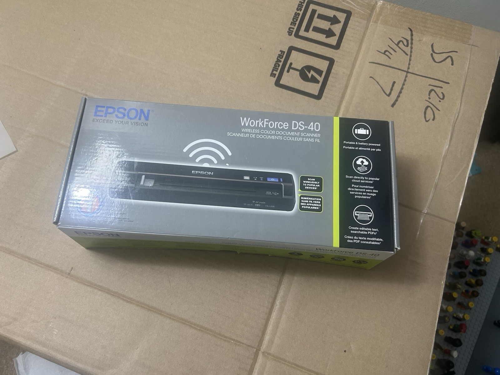 Epson WorkForce ES-60W Wireless Portable Document Scanner