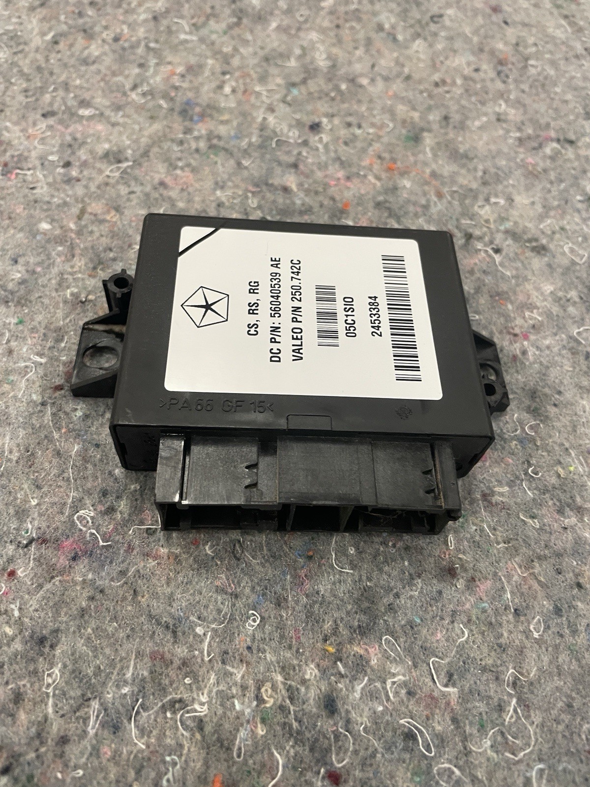 03-07 CHRYSLER TOWN AND COUNTRY DRIVER PARK ASSIST  MODULE 04-08 OEM 56040539AE