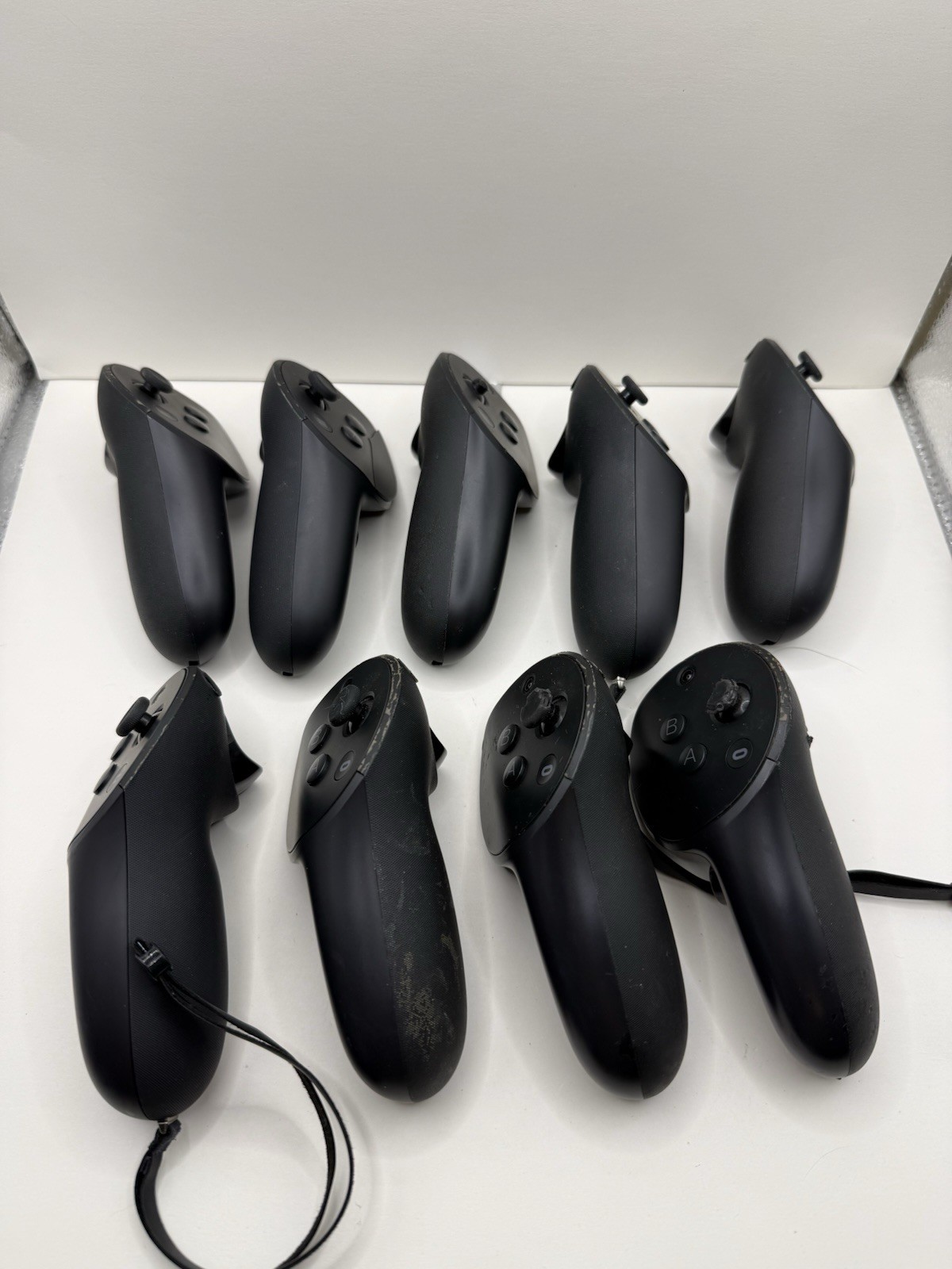 Wholesale Lot Of 9 Quest Pro Touch Controllers - Untested As Is