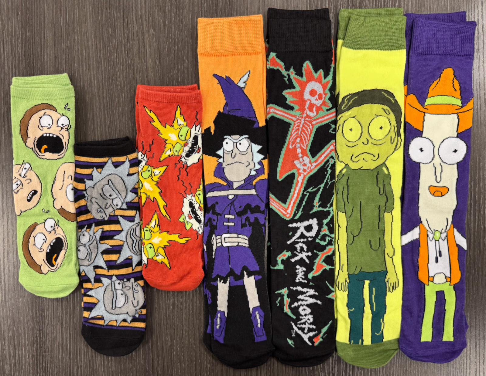 Brand New - One Size Fits Most - Halloween - Rick and Morty - 7 Pair Sock Set