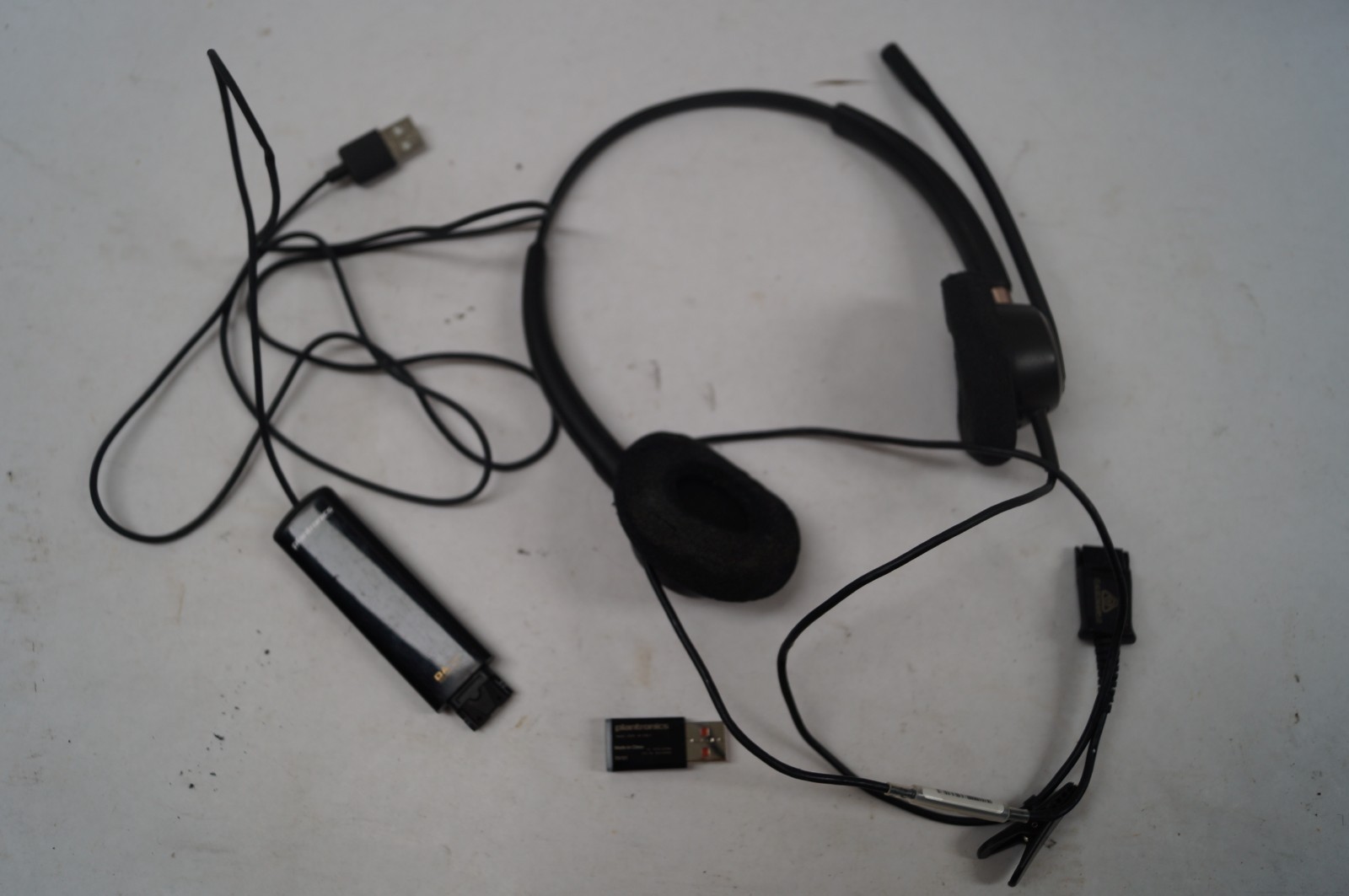 Plantronics EncorePro 520 HW520 Black Headsets And DA70 USB Adapter WORKING E243