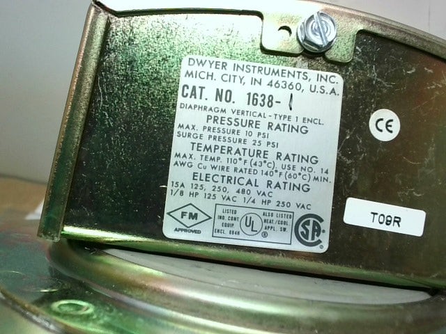 Dwyer 1638-1 Differential Pressure Switch-New No Box