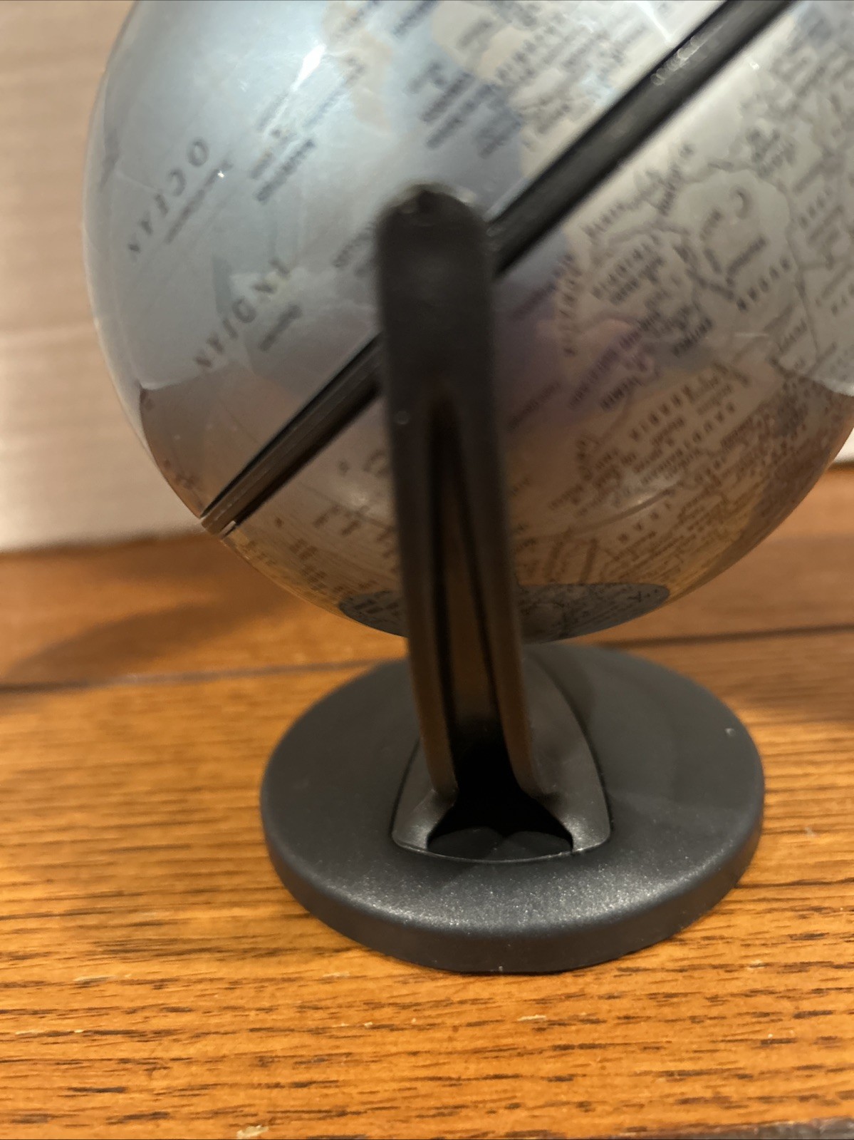 Vintage 2001 REPLOGLE Mini Globe 6” Tall w/ Stand Desk Globe EUC