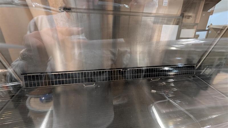 ESCO Biosafety Cabinet WITH Power Raising Hydraulic Base