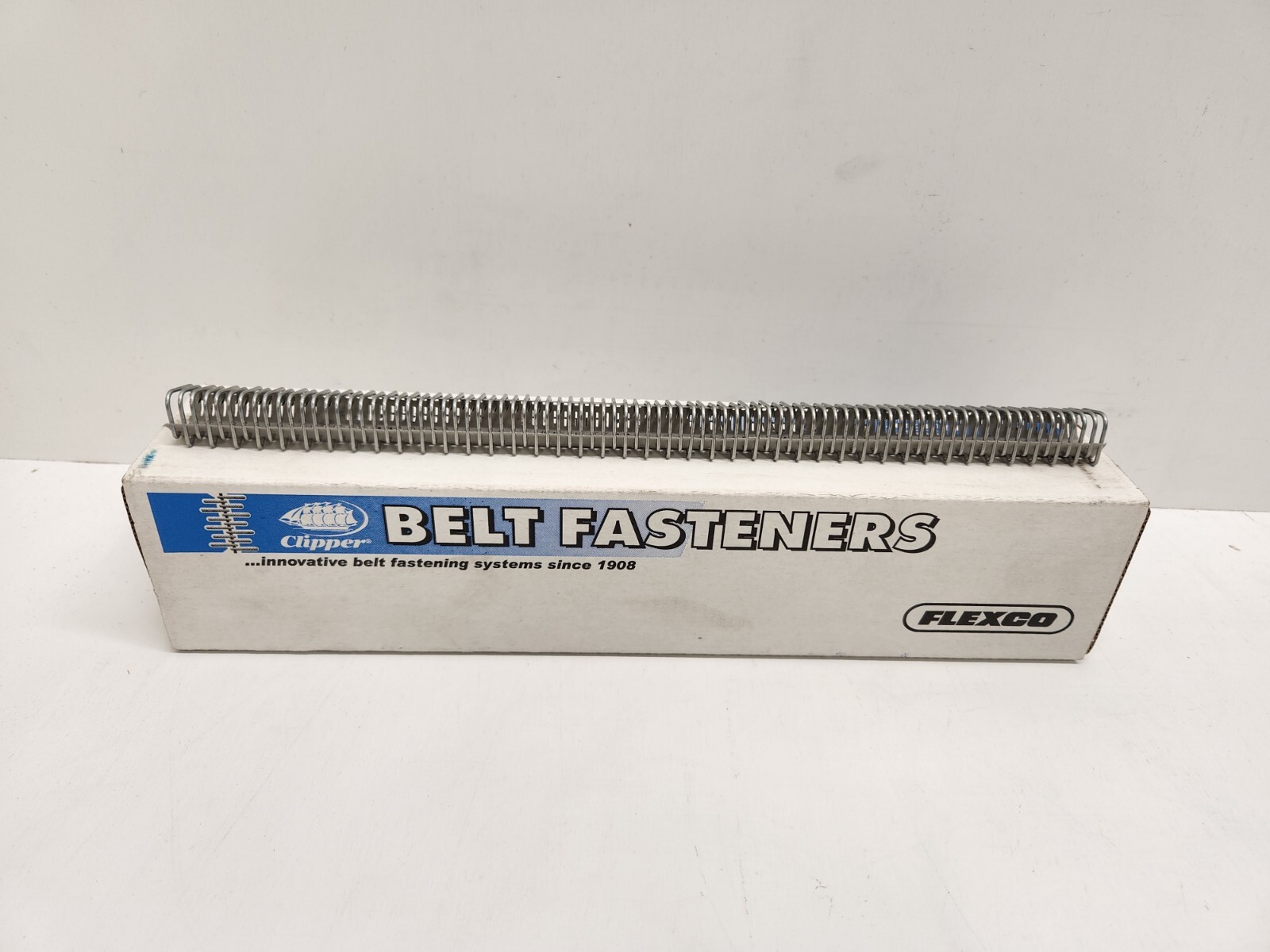 LOT OF (12) NIB! CLIPPER BELT FASTENERS 12" UNIBAR CLIPS W/O PINS 4G / 02216