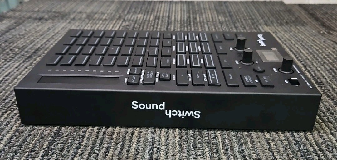 SoundSwitch Control One Professional Lighting Controller - READ