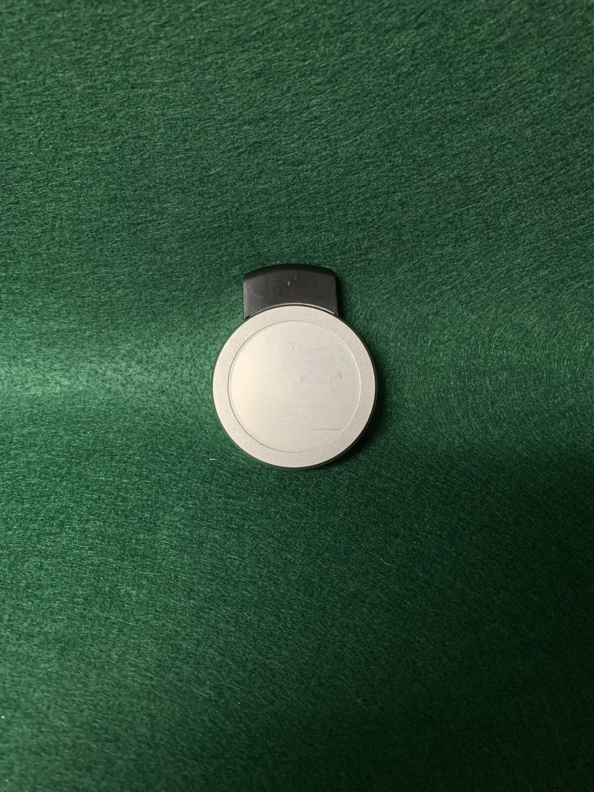 Franel lens clock