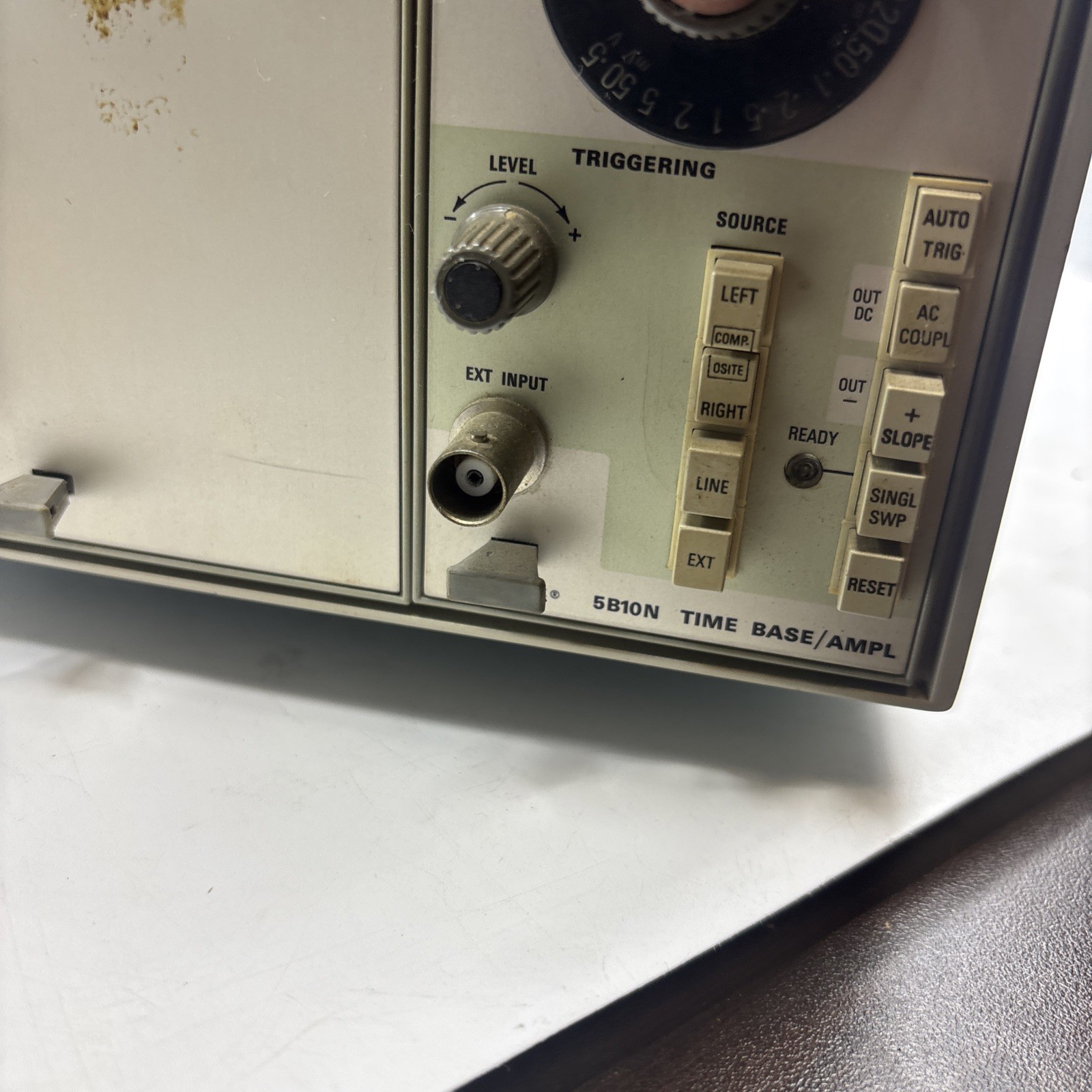 TEKTRONIX 5110 Oscilloscope w/ 5A18N & 5B10N Modules