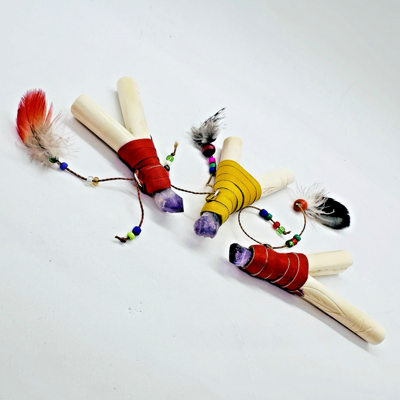 Kuripe Pipe with Feather, Leather and Amethyst | Llama Bone
